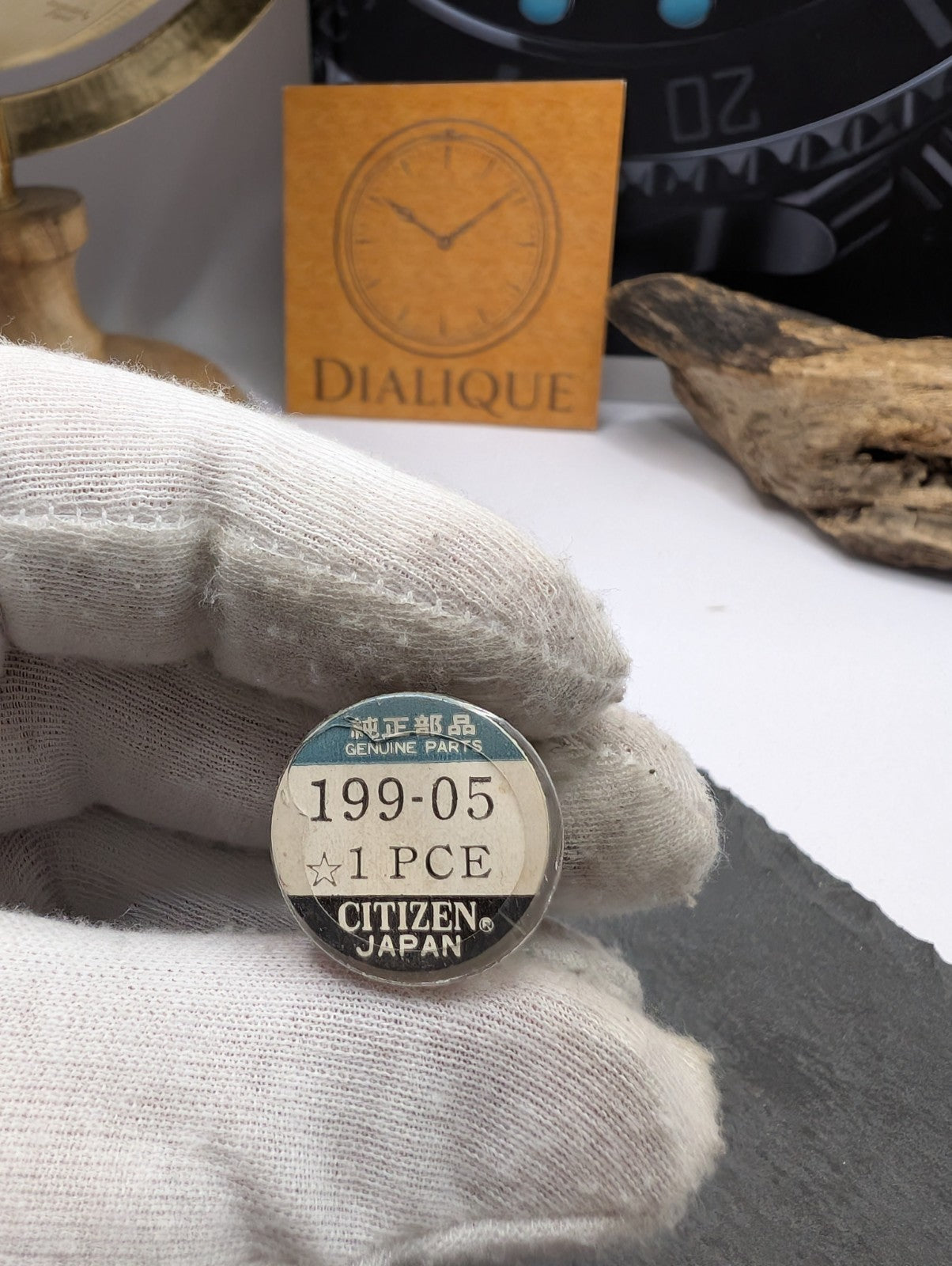Citizen Genuine Watch Part 199-05 NOS Vintage Original Made in Japan