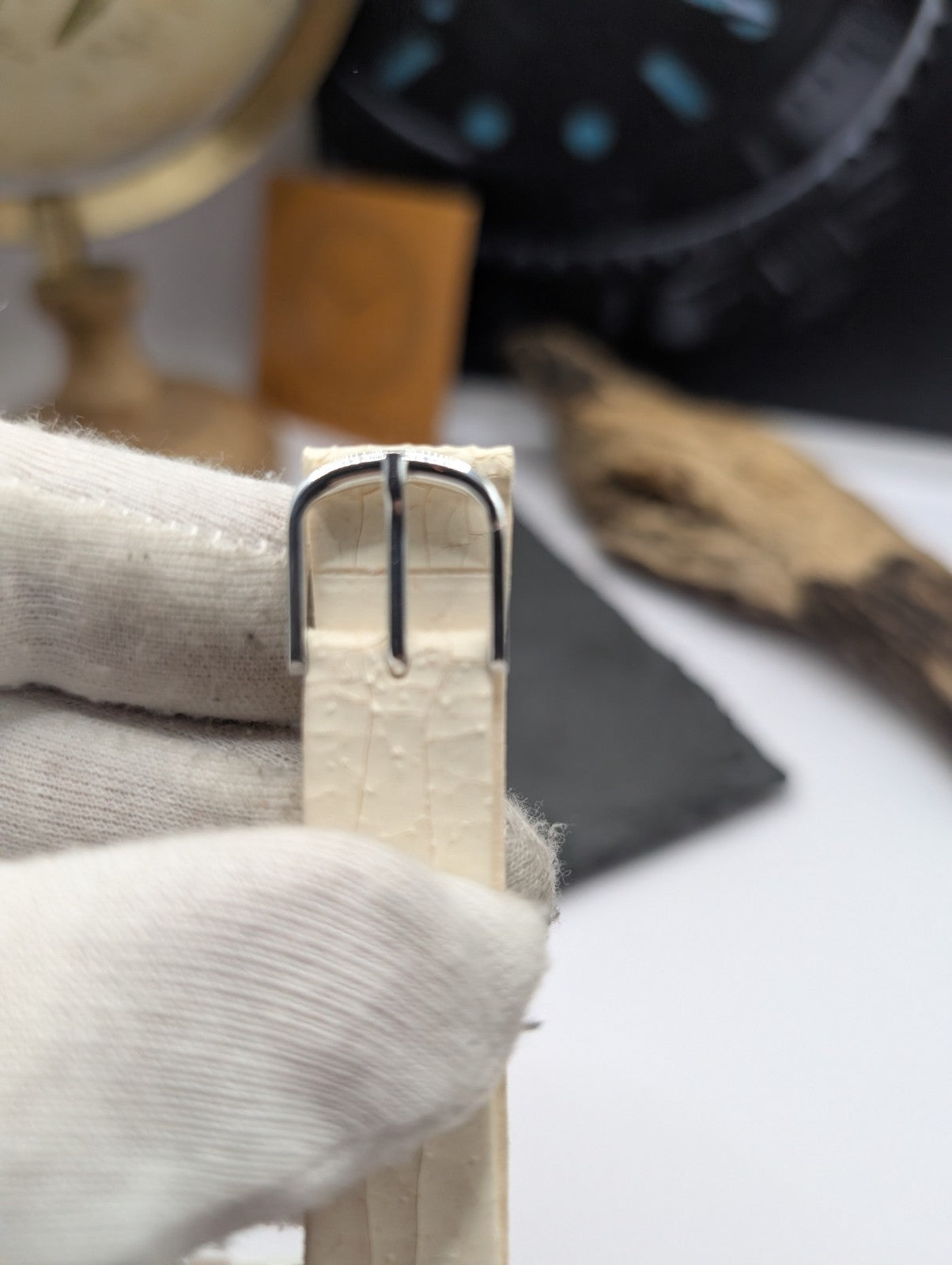 Citizen Vintage Leather Watch Strap NOS – White – 16mm – Japan – New Old Stock