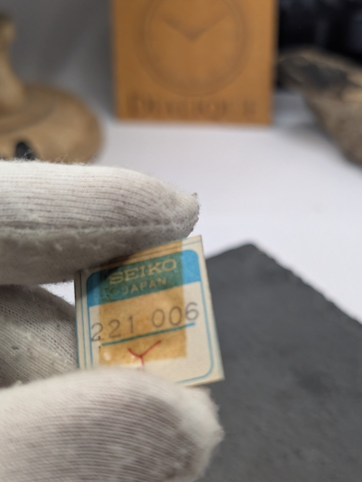 Genuine Seiko NOS Crown with Square Plate – Japan – Vintage Watch Part