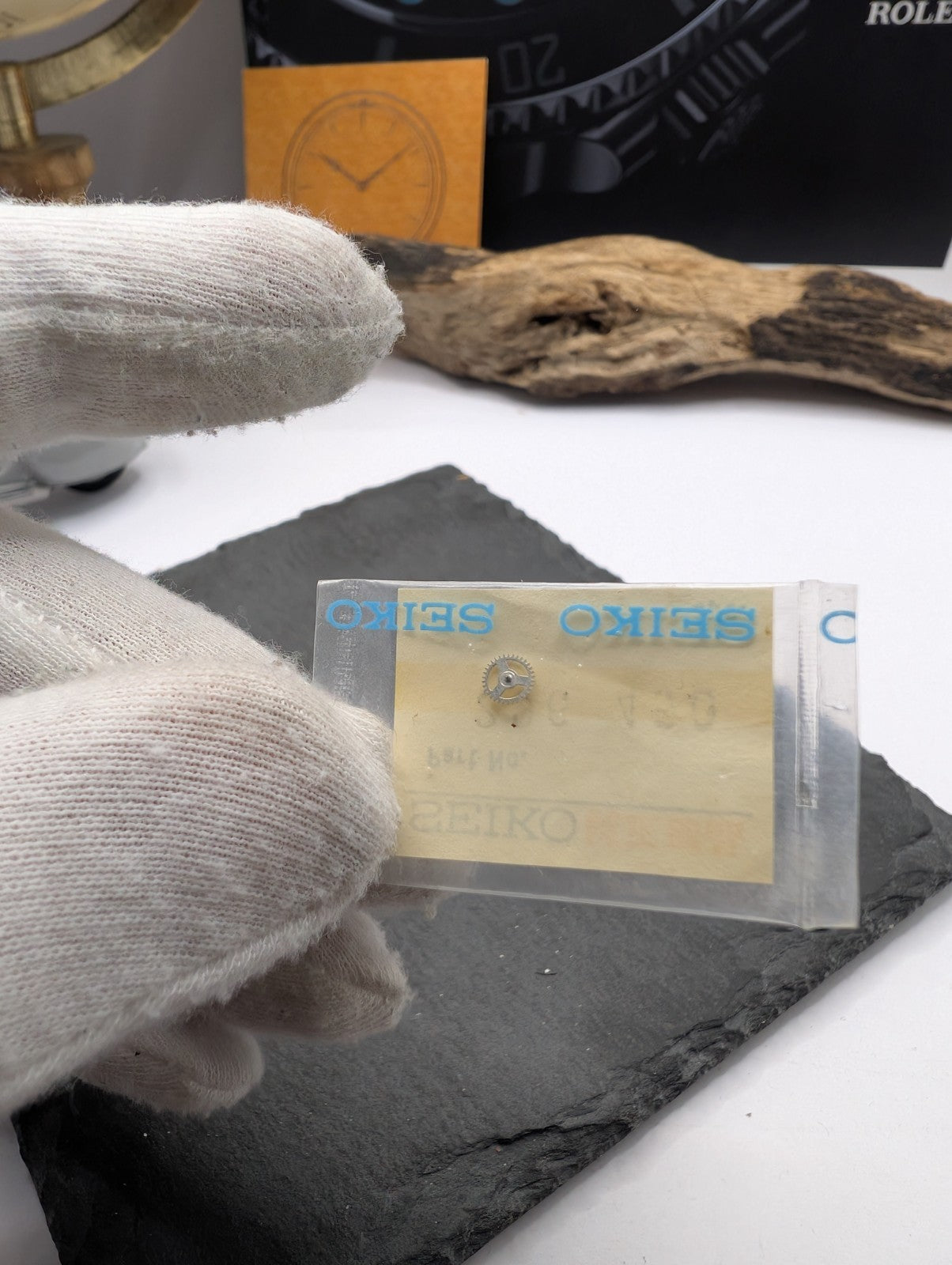 Genuine Watch Part Ref. 296-450 – NOS – Made in Japan