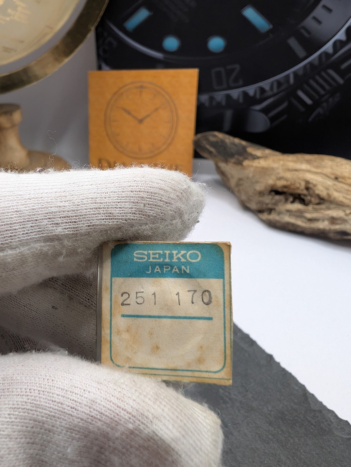 Genuine Seiko NOS Watch Jewel 251-170 – Original Japan Spare Part