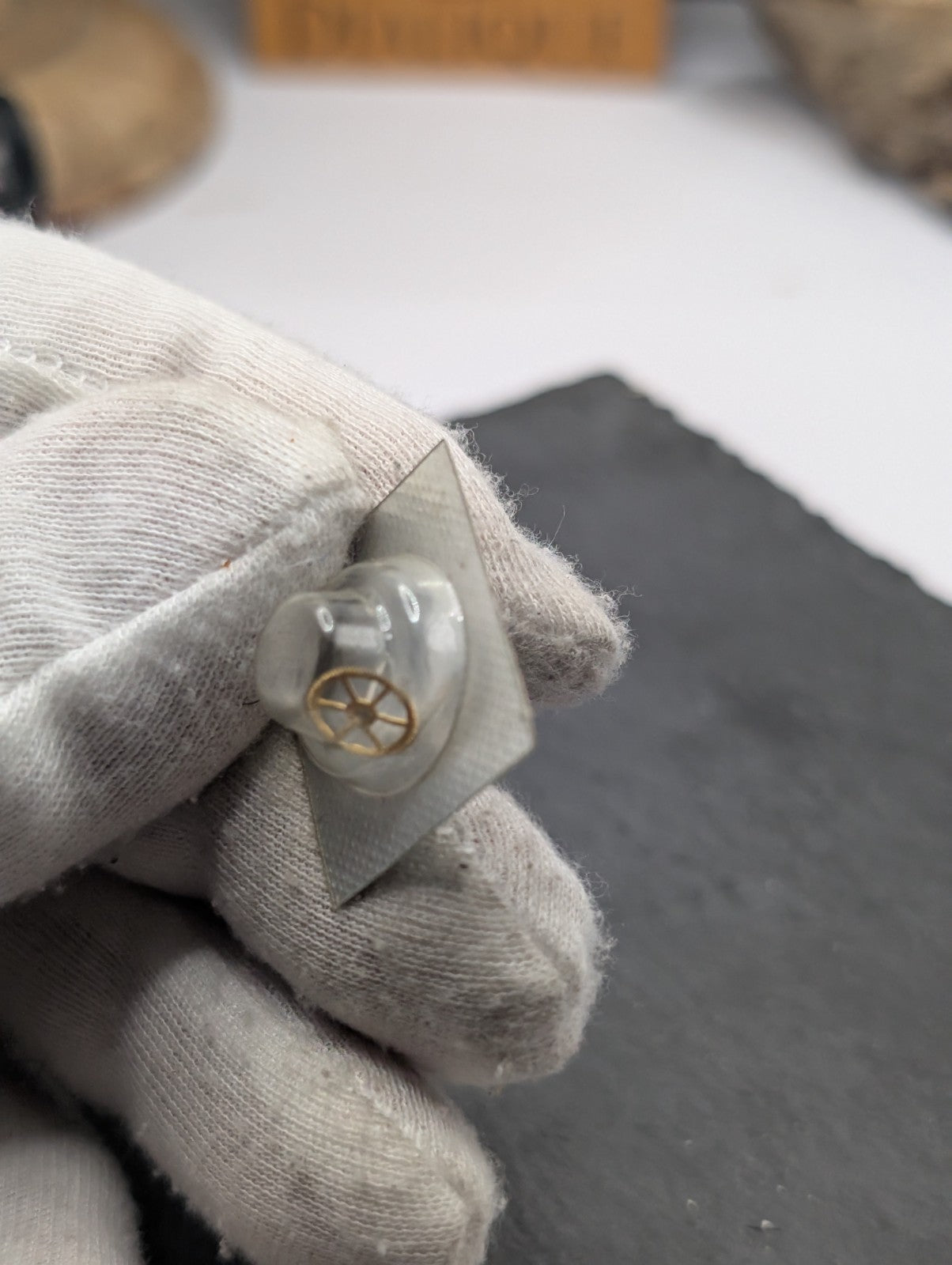 Genuine Seiko NOS Watch Jewel – Ref. 241-806 – Original Seiko Japan Part