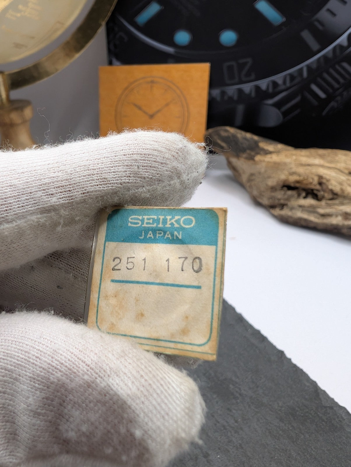 Genuine Seiko NOS Watch Jewel 251-170 – Original Japan Spare Part