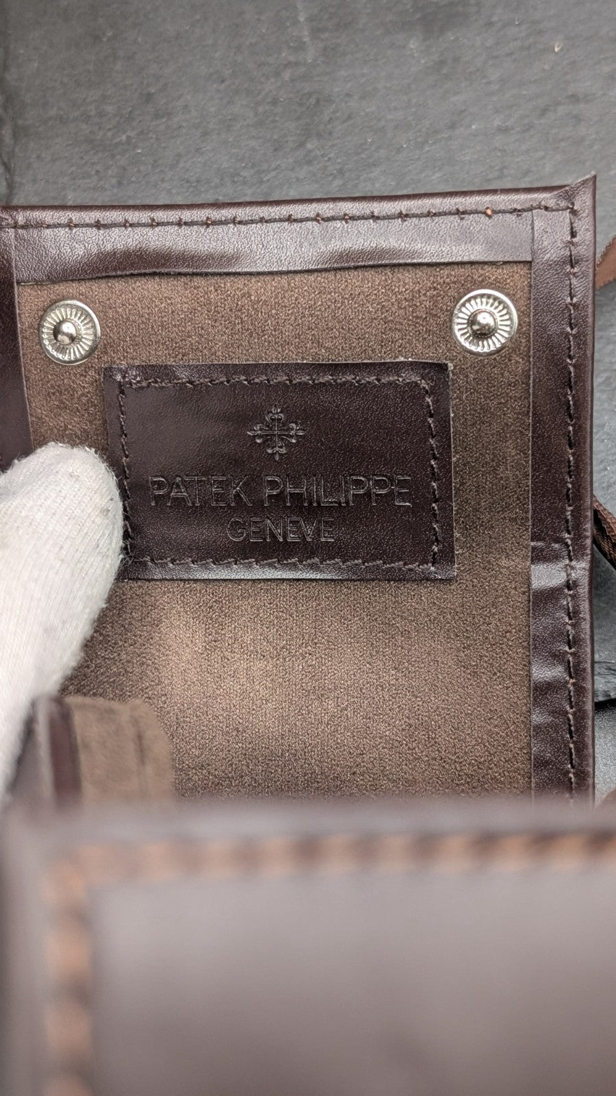 Brown Leather Watch Pouch Compatible with Patek Philippe – Travel Case